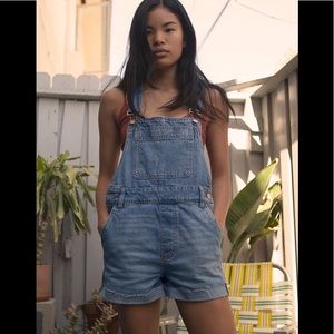 BDG Leila Denim Shortall Overall shorts large L
